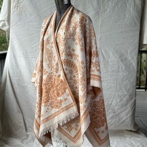 World Market Soft Floral Paisley poncho wrap in Beige and Cream